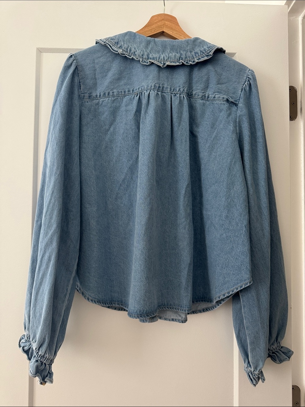 NWT! ✨ INDUSTRY Light Blue Denim Button-Down Shirt with Ruffle Collar - Picture 5 of 5